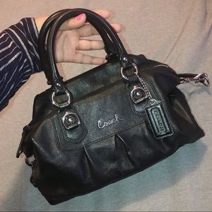 Coach. Medium. Purse.